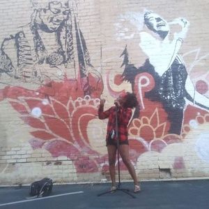 Meet your Posher, Tracy